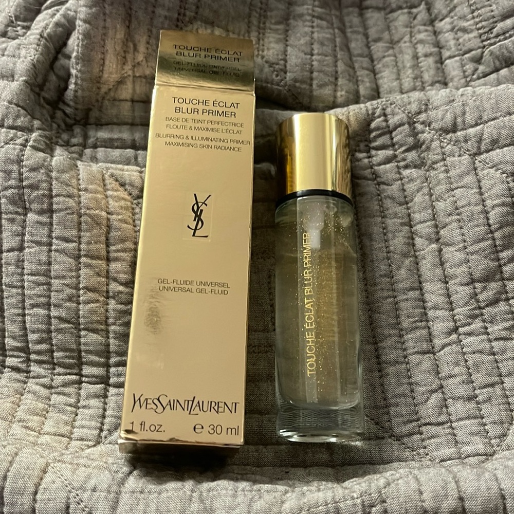 Brand new Yves Saint Laurent Touche Eclat Blur Face Primer